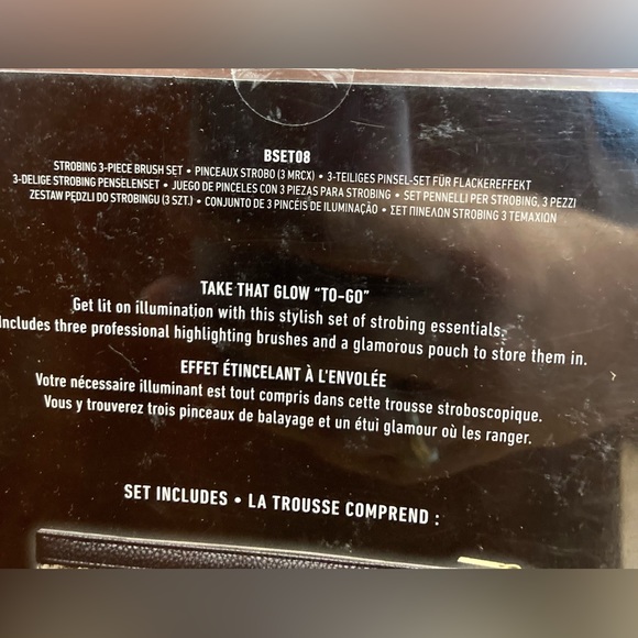 NYX Away We Glow brush set - Picture 4 of 5